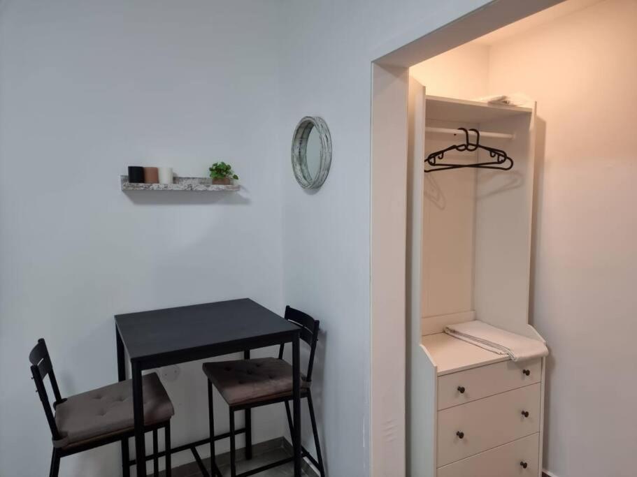דירת זוּגַג מפנקת עם מרפסת משגעת ונוף למפרץ. Apartment Eilat Ngoại thất bức ảnh